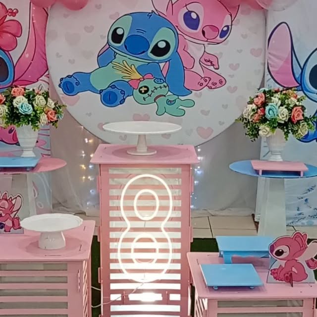 Decoração de aniversário com tema Stitch, em rosa e azul